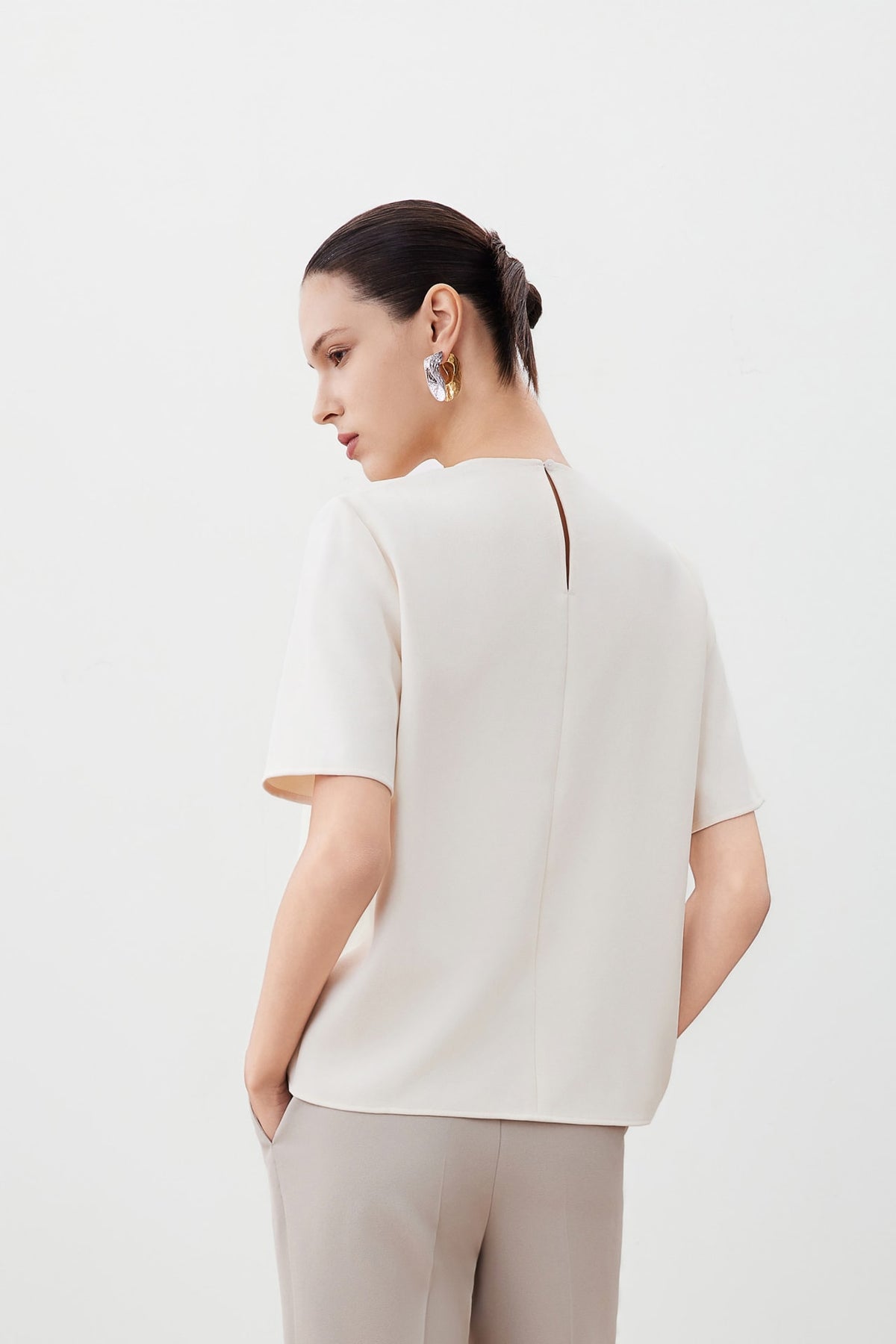 G2000 Blouses Anti UV and Anti See Through Overlayer Detail Top with Deco Buttons