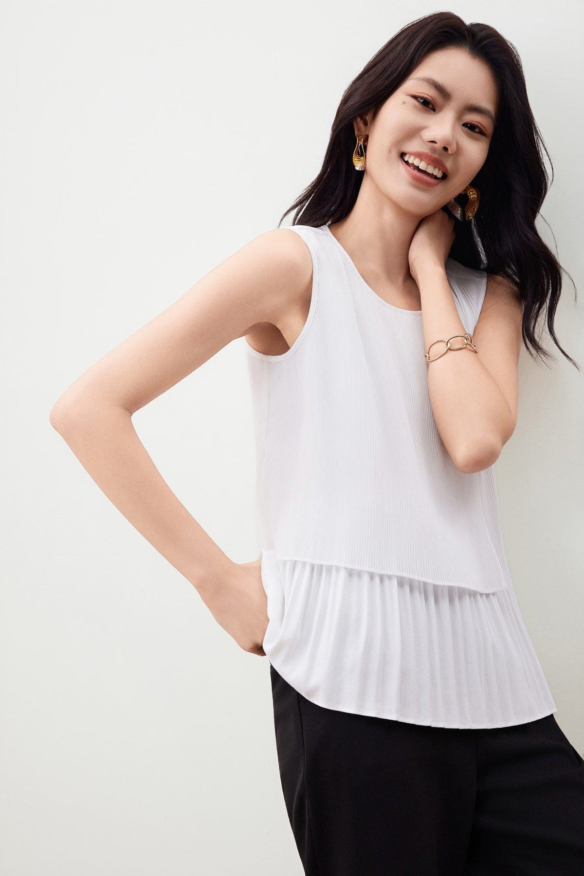 G2000 Blouses Sleeveless Gradient Pleat Puff Shoulder Blouse