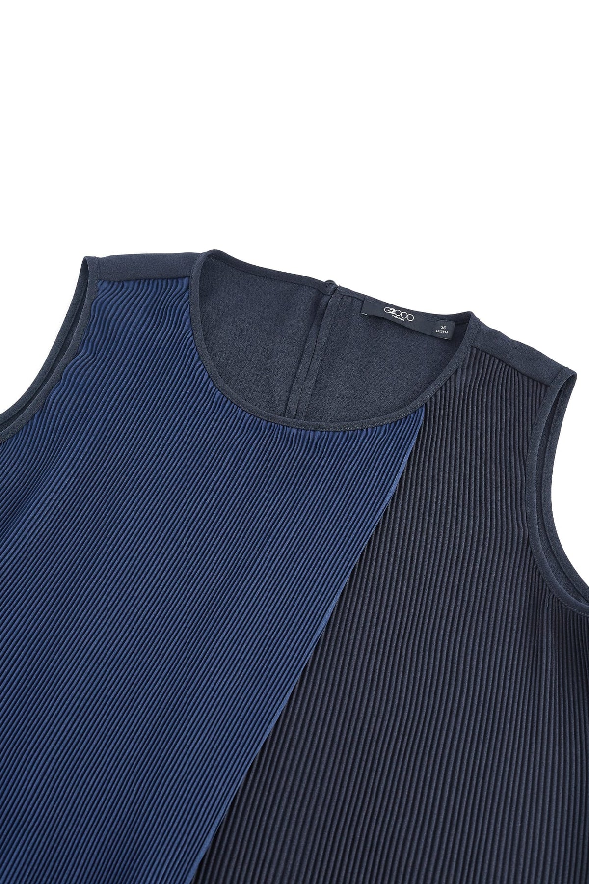 G2000 - Blouses - Sleeveless Gradient Pleat Puff Shoulder Blouse