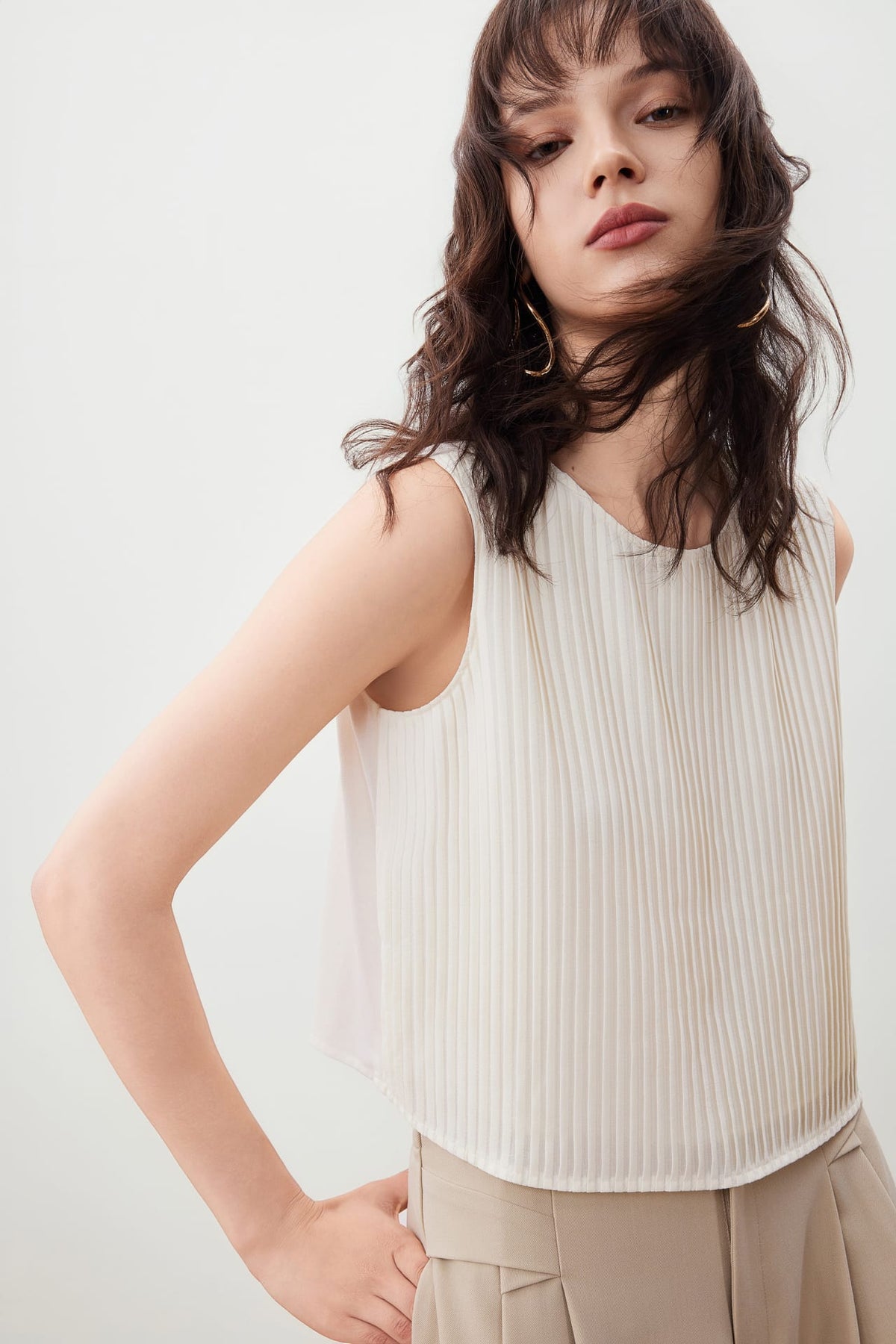 G2000 Blouses Sleeveless Pintuck Detail Blouse