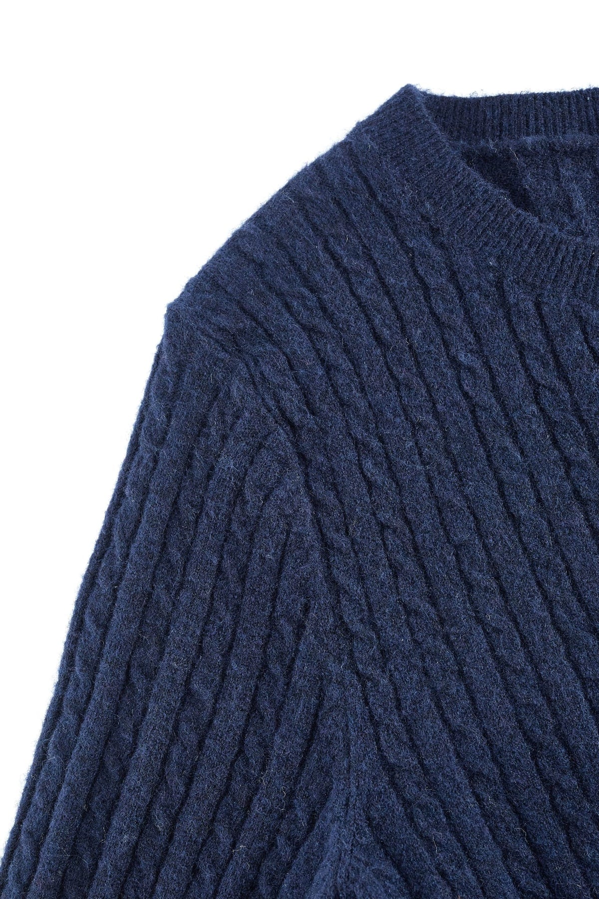 G2000 - Cardigans - Cable Cropped Cardigan