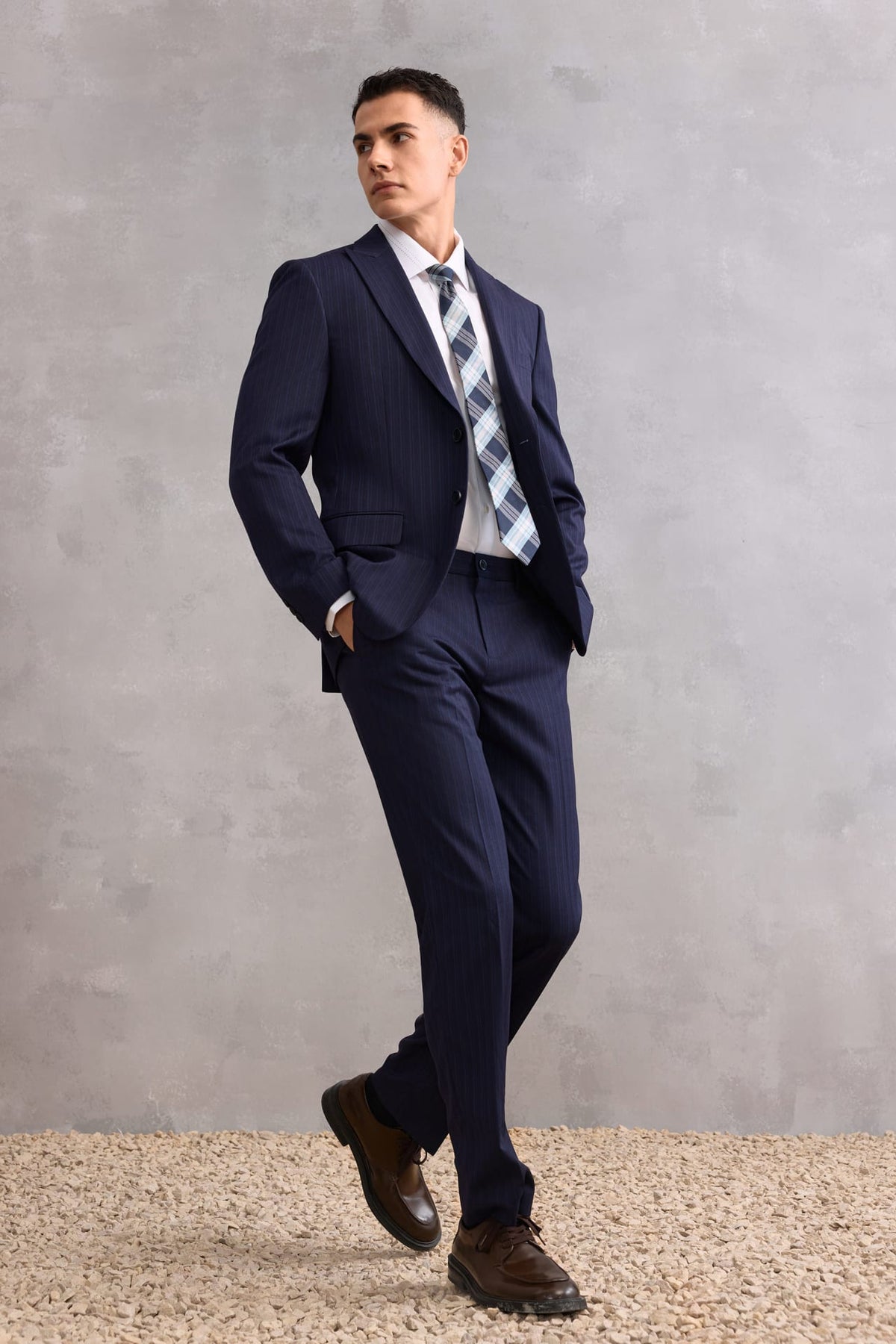 G2000 - Shirts - Non-Iron Premium Cotton Smart Fit Dobby Twill Shirt with Design Detail