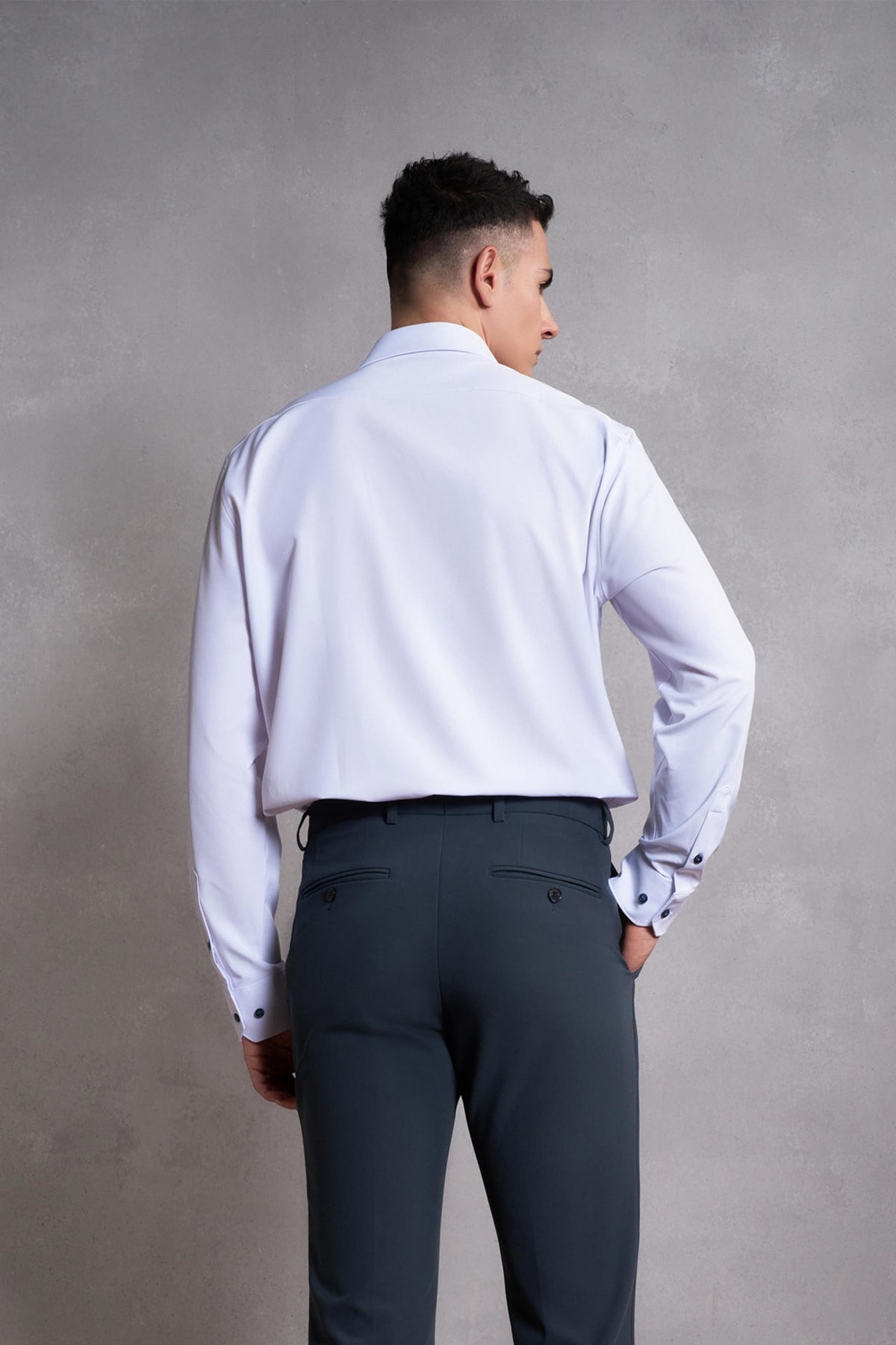 G2000 - Shirts - Non-Iron Dry Stretch Smart Fit Poplin Shirt with Design Detail