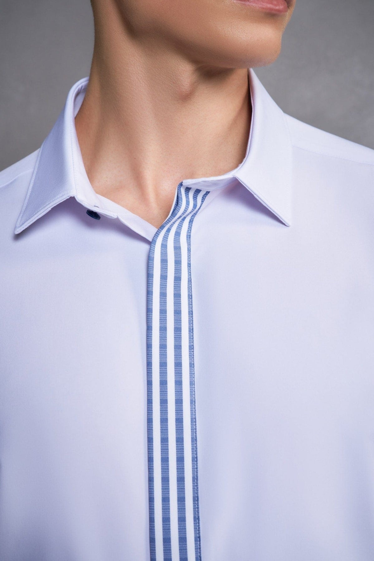 G2000 - Shirts - Non-Iron Dry Stretch Smart Fit Poplin Shirt with Design Detail