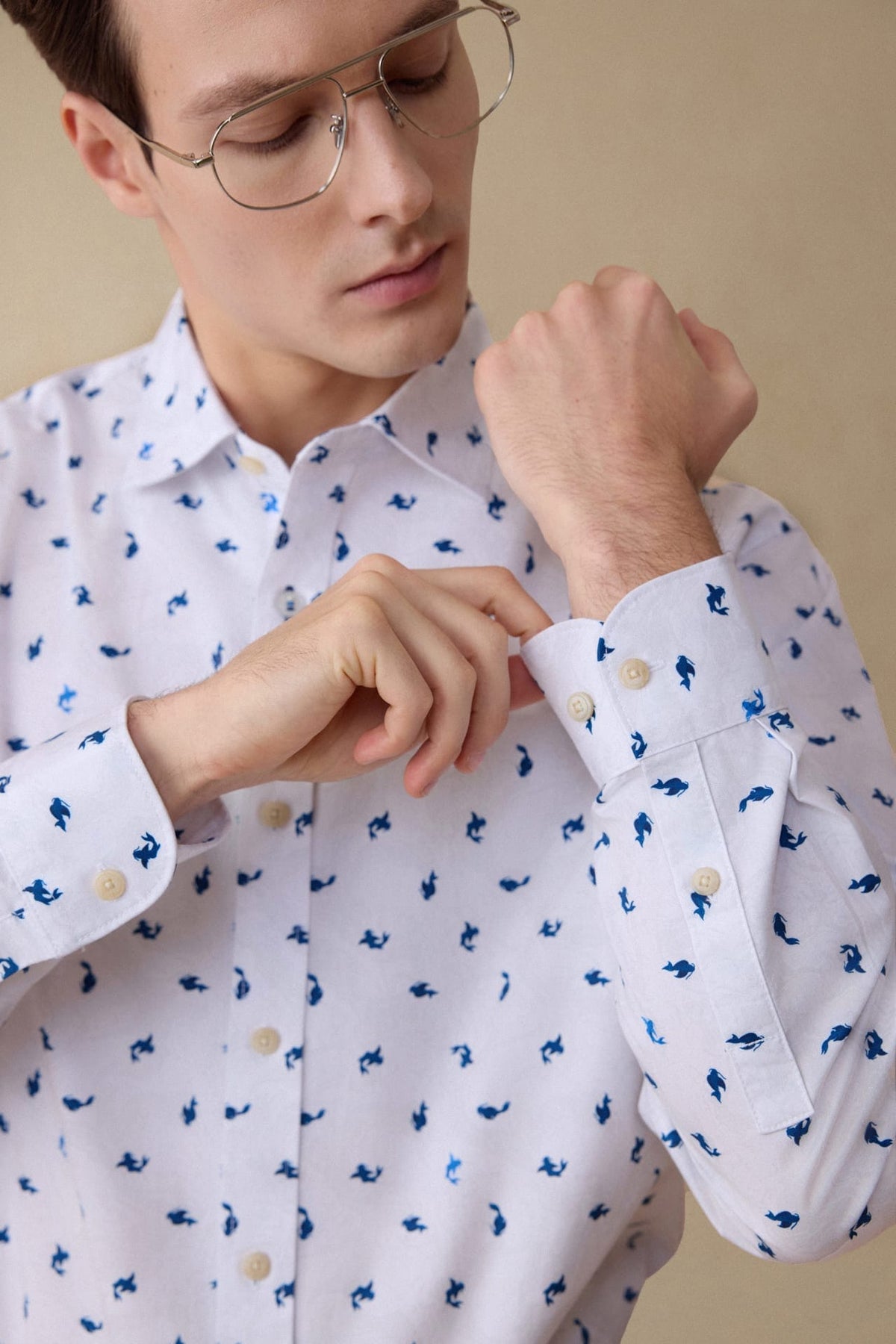 G2000 Shirts Wrinkle Free Twill Mini Koi Printed Comfort Fit Casual Shirt