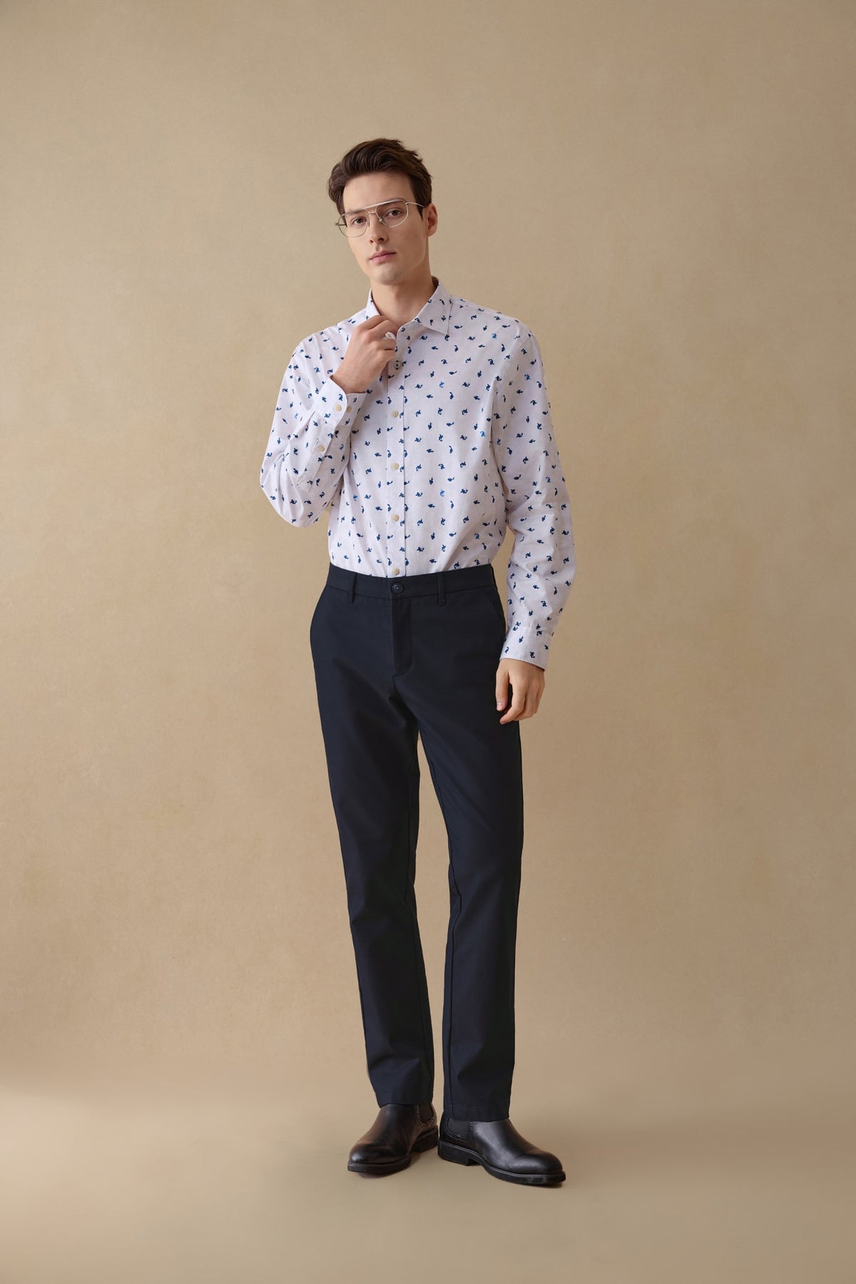 G2000 Shirts Wrinkle Free Twill Mini Koi Printed Comfort Fit Casual Shirt