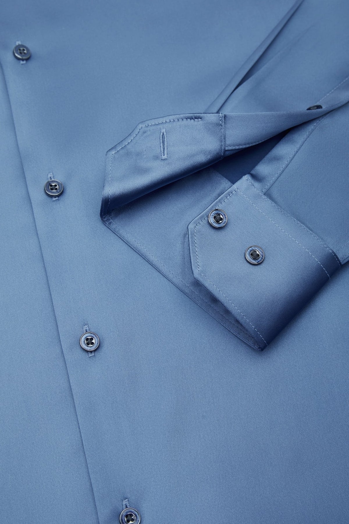 G2000 - Shirts - Poly Sateen Smart Fit Friday Shirt