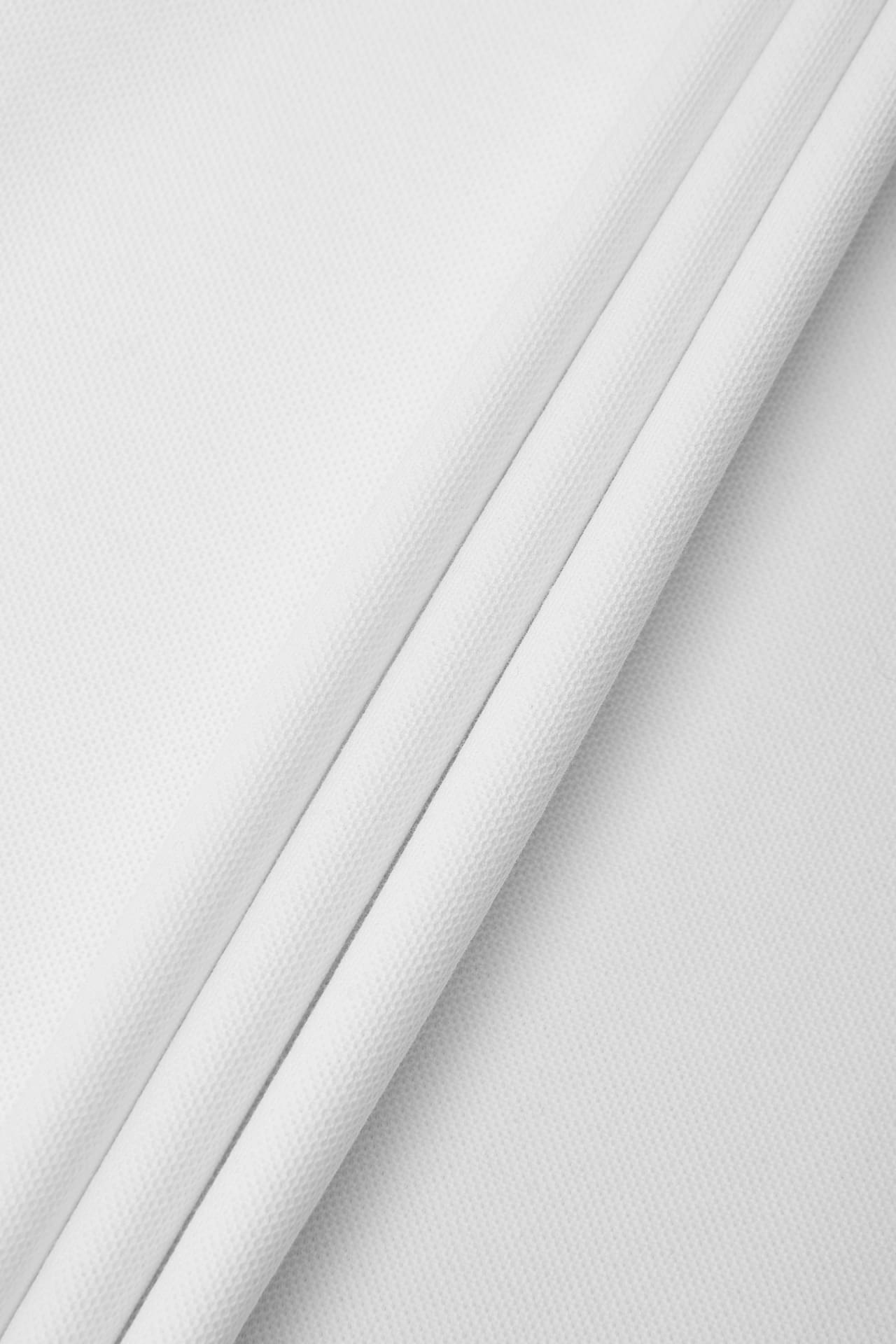 Whis White