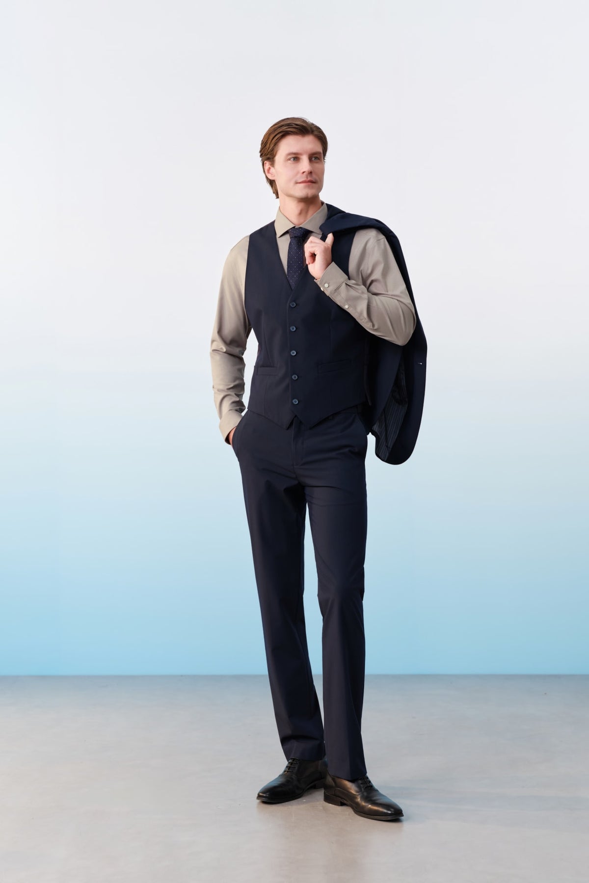 G2000 Pants Multi-Way Stretch Cool Touch Plain Weave Slim Fit Suit Pants