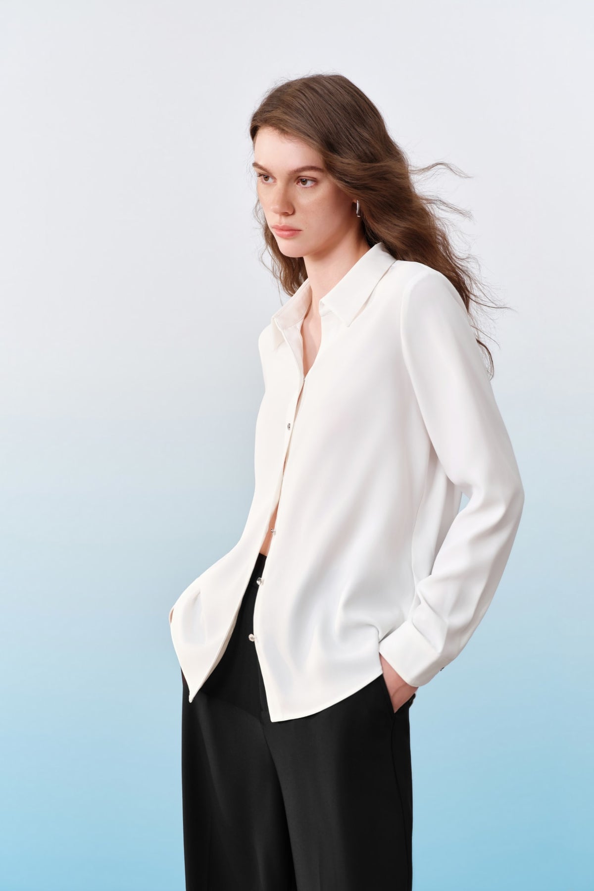 G2000 Blouses Anti Uv Back Crepe Shirt Collar Regular Fit Long Sleeve Blouse With Necklace