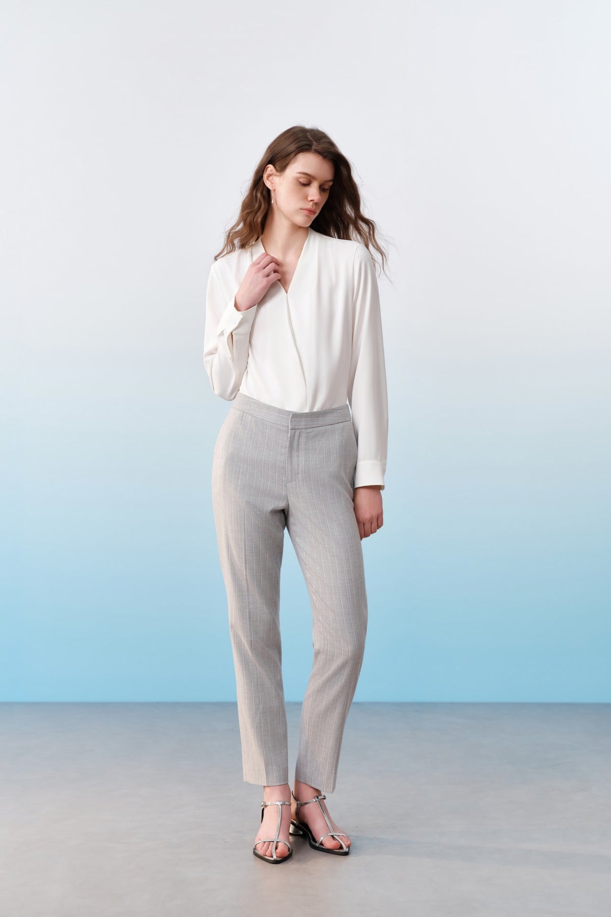 G2000 - Blouses - Anti UV Pleated Shoulder Regular Fit V-Neck Long Sleeve Blouse