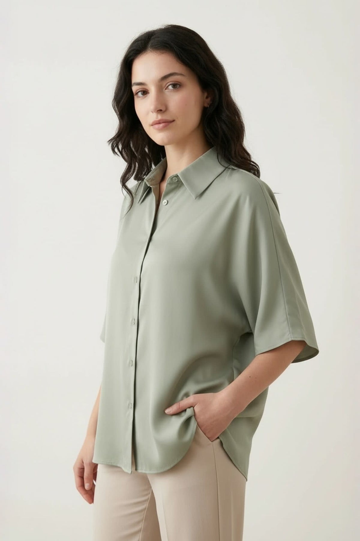 G2000 Blouses Satin Shirt Collar Relax Fit Batwing Short Sleeve Shirt Sea Spray Relaxed