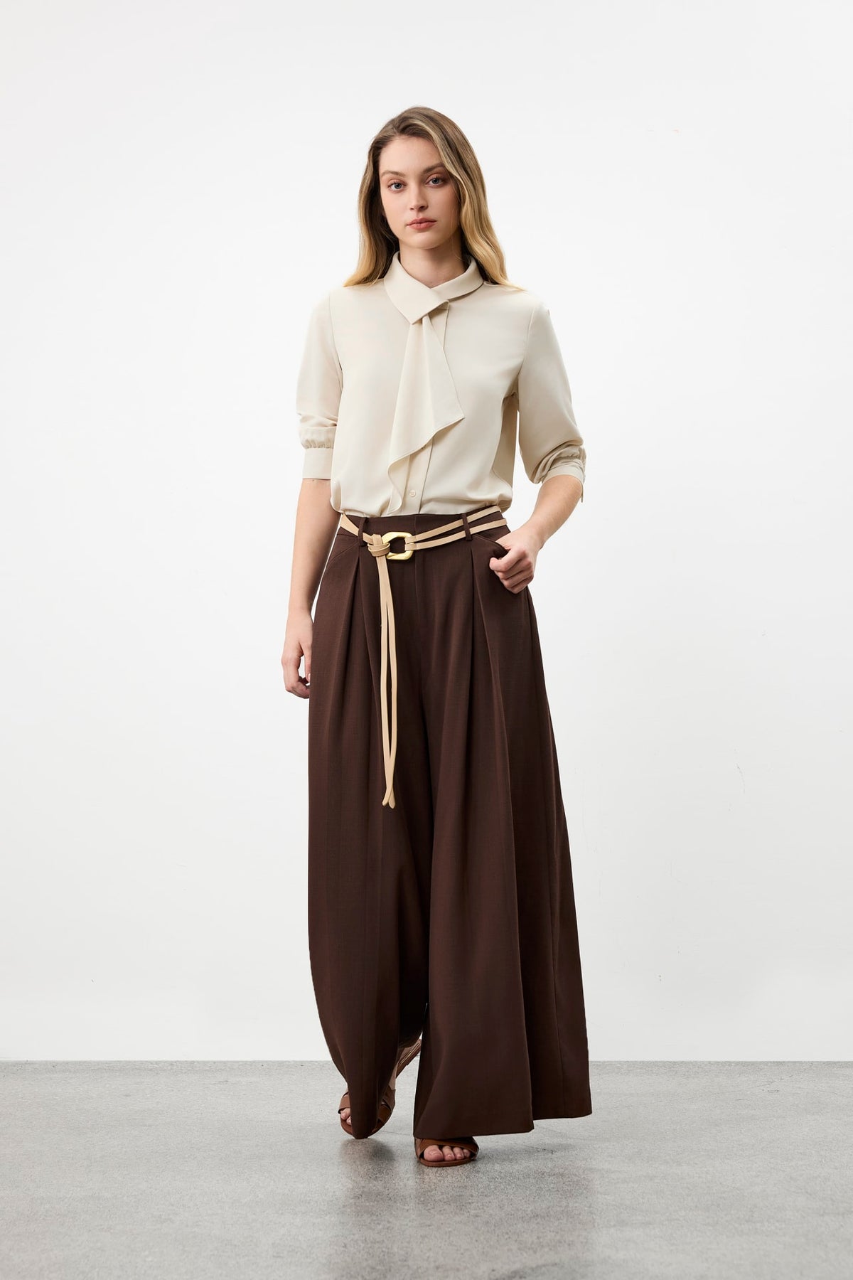G2000 Blouses Asymmetric Stand Collar Tie Shirt