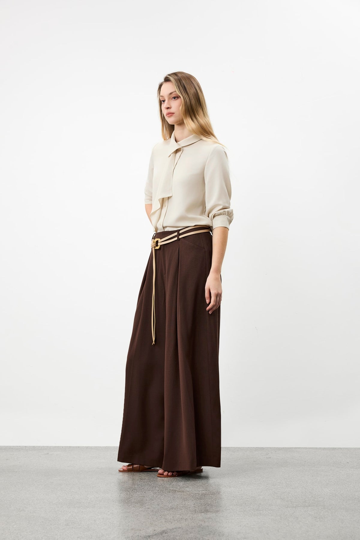 G2000 Blouses Asymmetric Stand Collar Tie Shirt