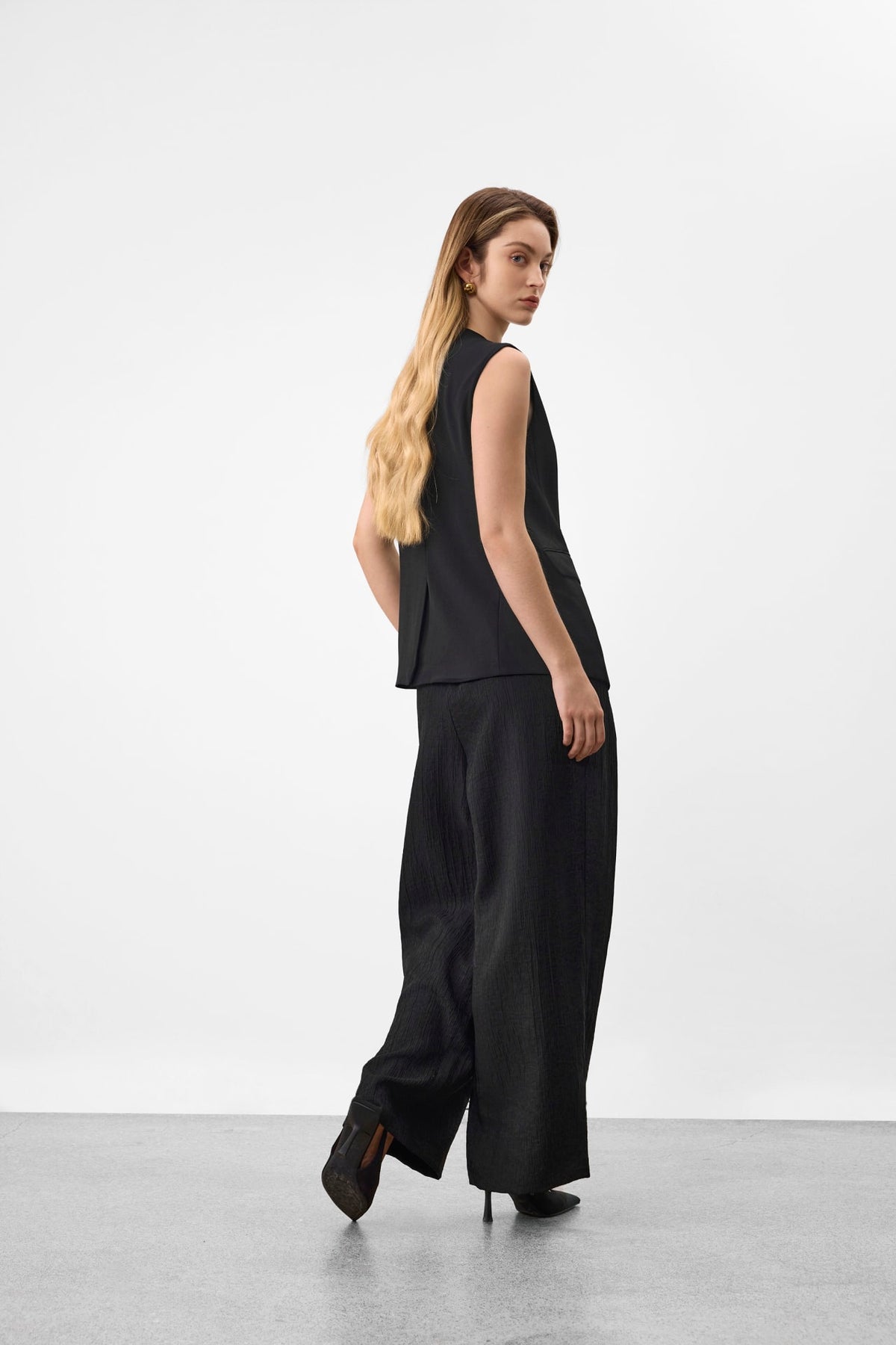 G2000 - Suits - Poly Rayon Dobby Twill Easy Fit Waistcoat