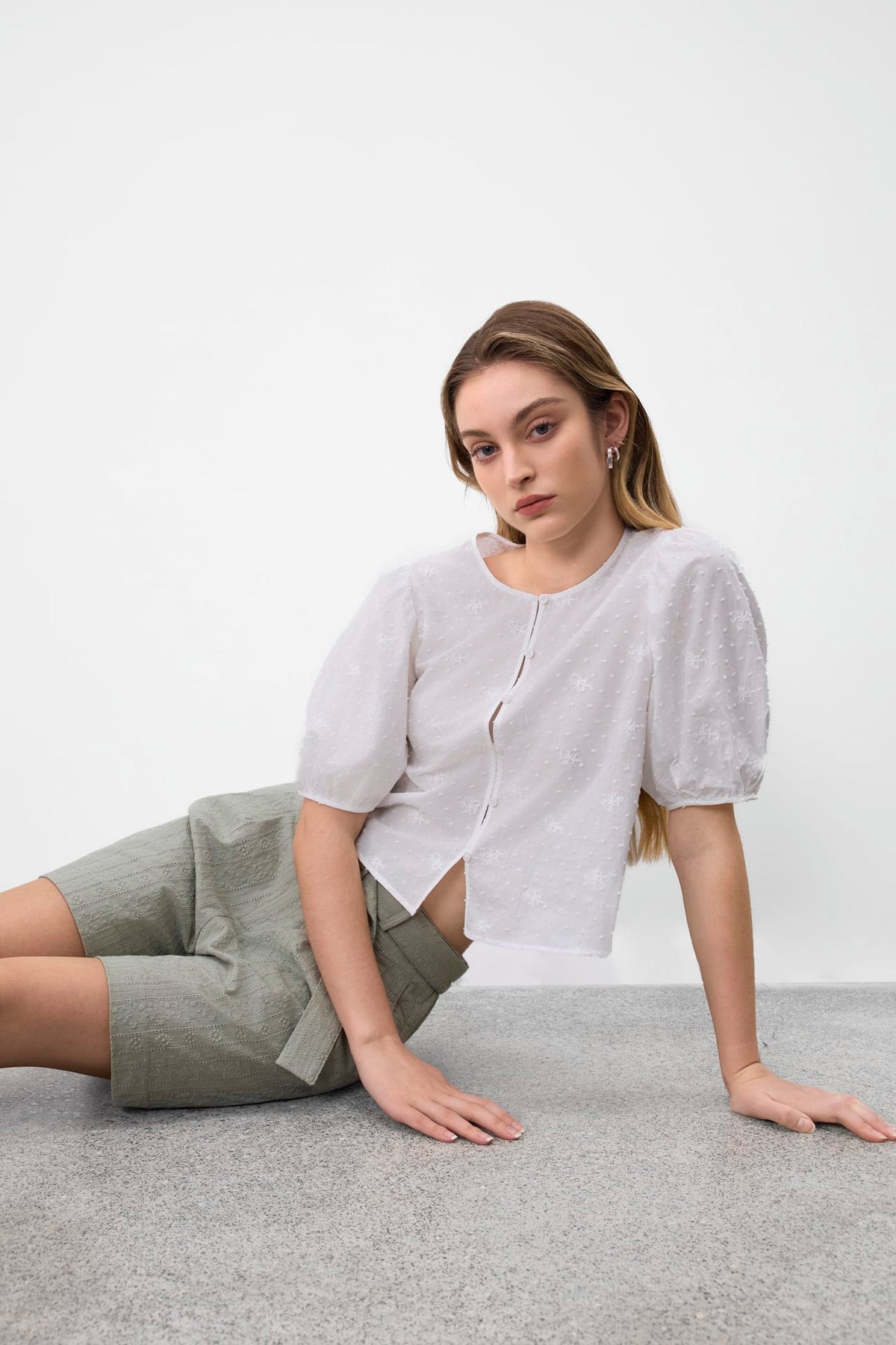 G2000 - Blouses - Embroidery Lace Regular Fit Blouse
