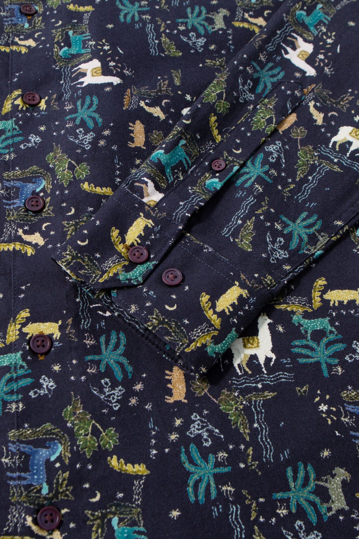 Non-Iron Pure Cotton Folk Art Llama Print Relax Fit Long Sleeve Casual Shirt