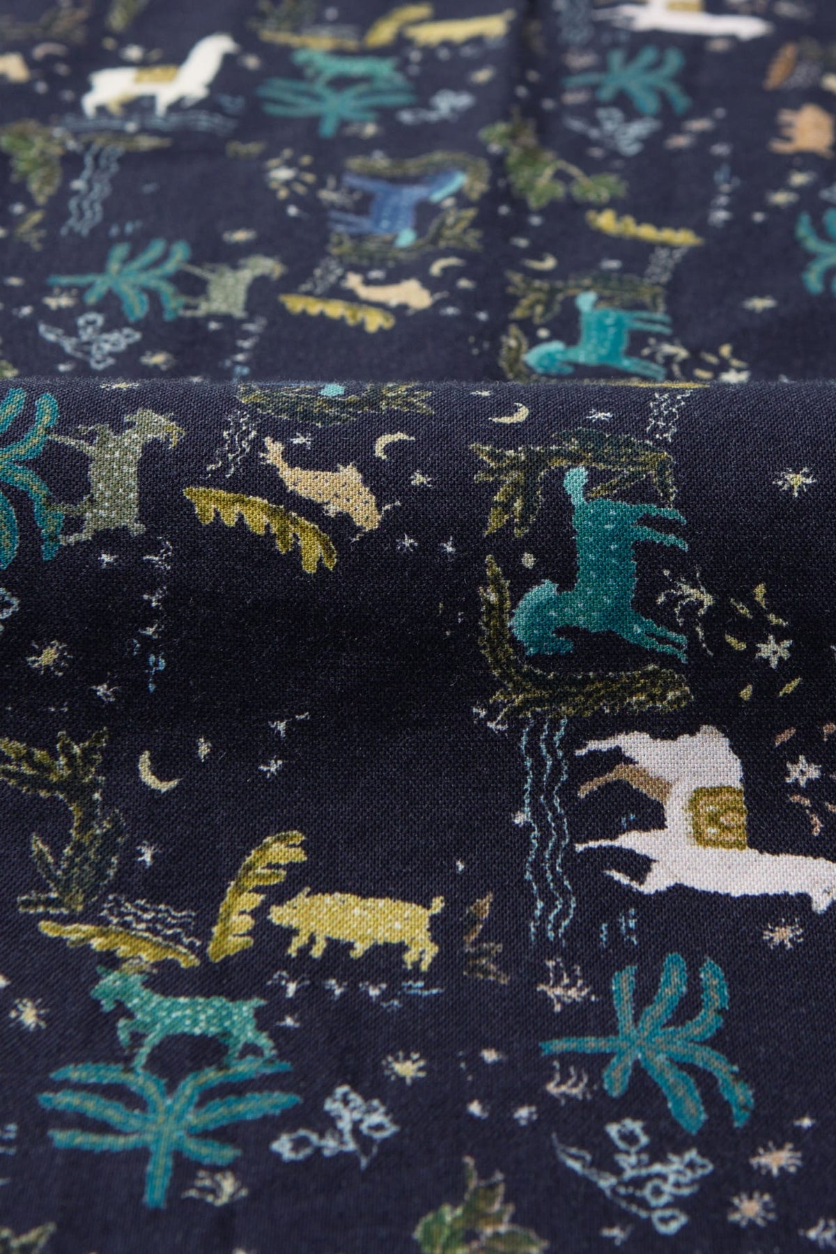 Non-Iron Pure Cotton Folk Art Llama Print Relax Fit Long Sleeve Casual Shirt