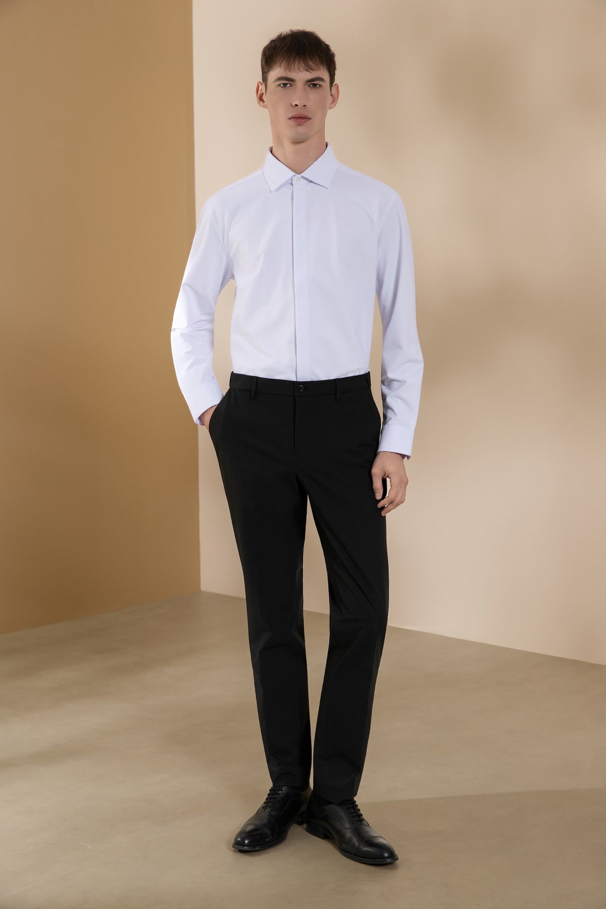 Non-Iron Dry Stretch Herringbone Smart Fit Long Sleeve Shirt