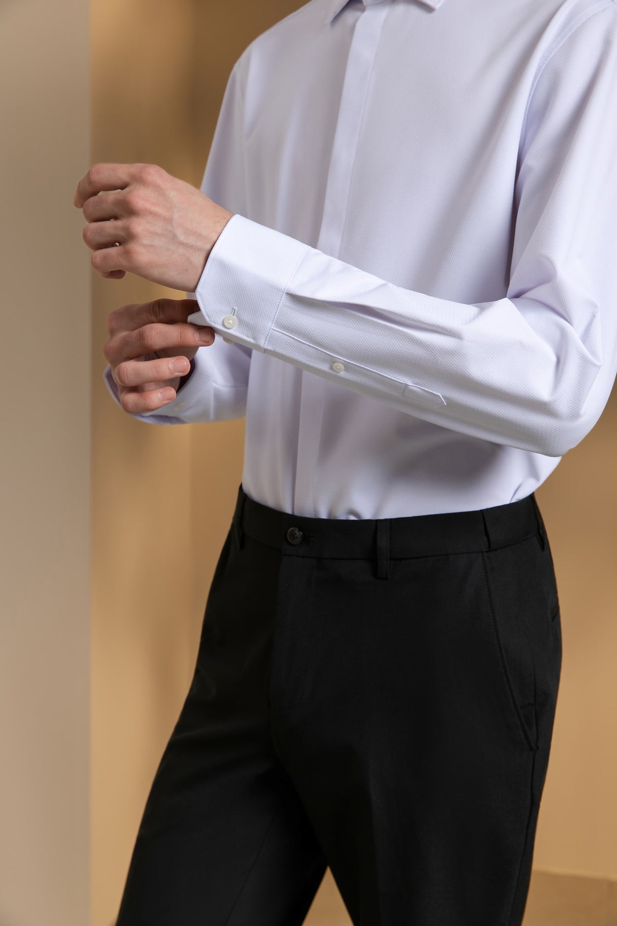 Non-Iron Dry Stretch Herringbone Smart Fit Long Sleeve Shirt