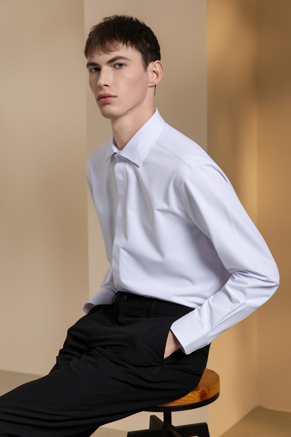 Non-Iron Dry Stretch Herringbone Smart Fit Long Sleeve Shirt
