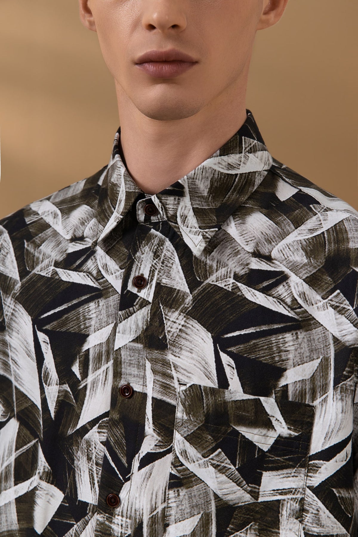 Non-Iron Pure Cotton Geometric Leaves Print Relax Fit Short Sleeve Casual Shirt