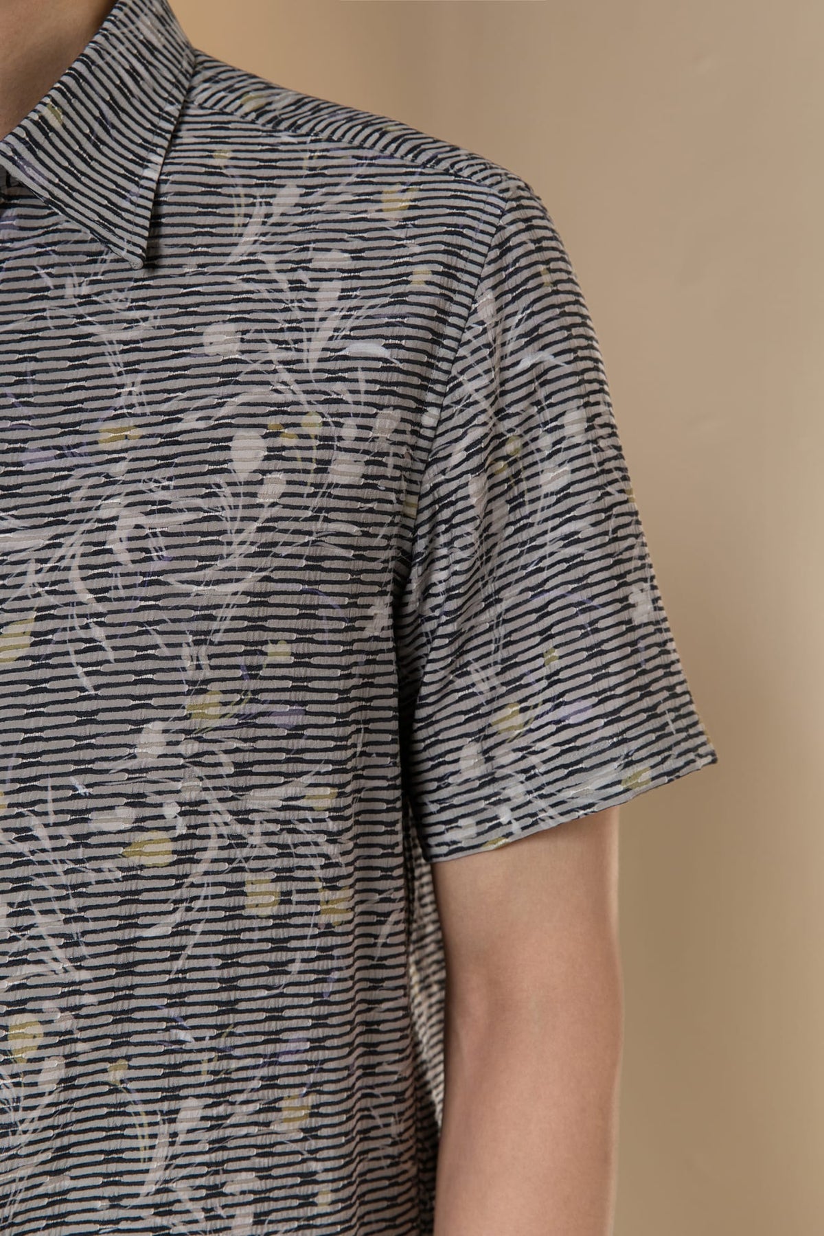 Chenille Stripe Texture Comfort Fit Short Sleeve Casual Shirt
