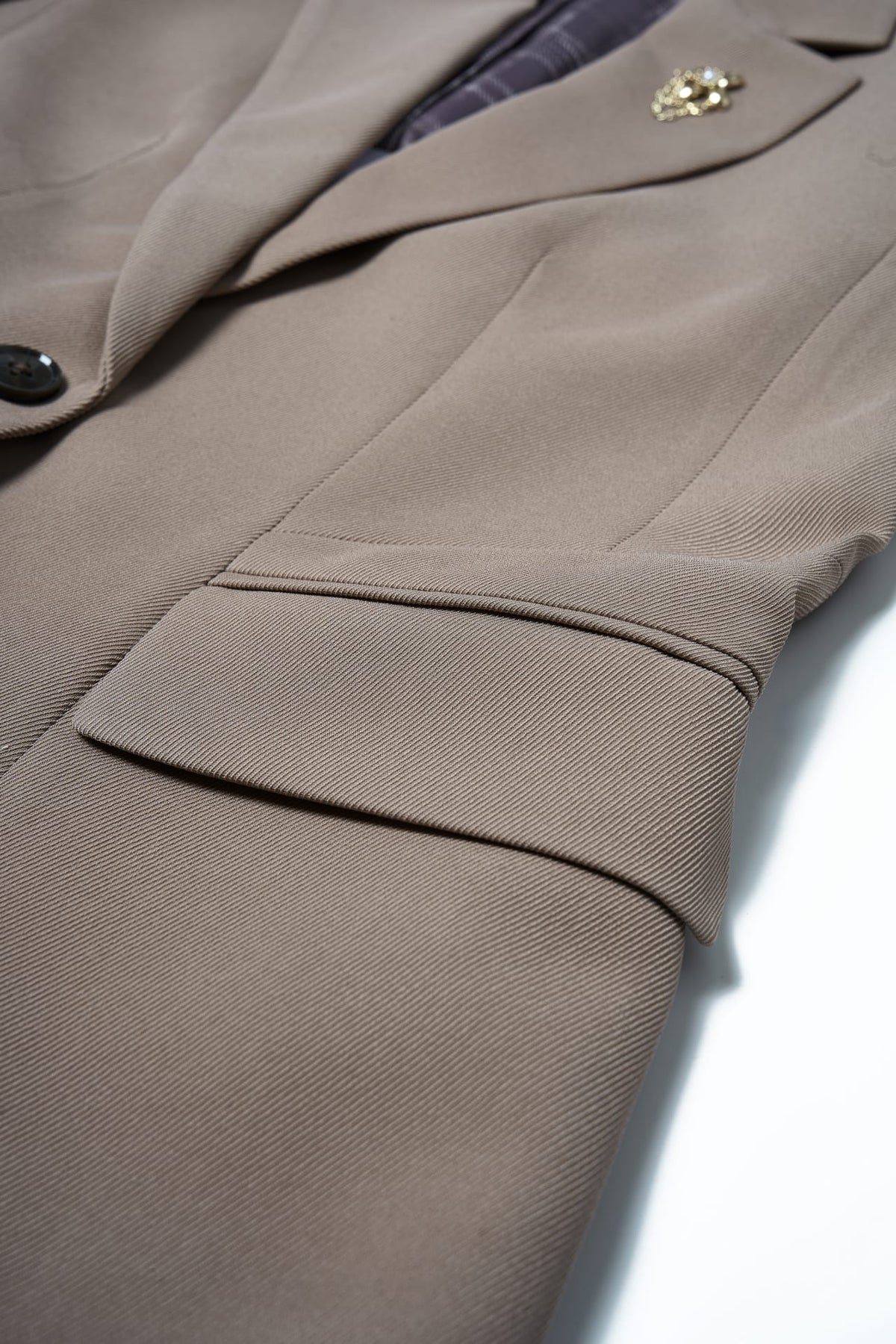 Poly Cavalry Twill Slim Fit Suit Blazer with Detachable Brooch