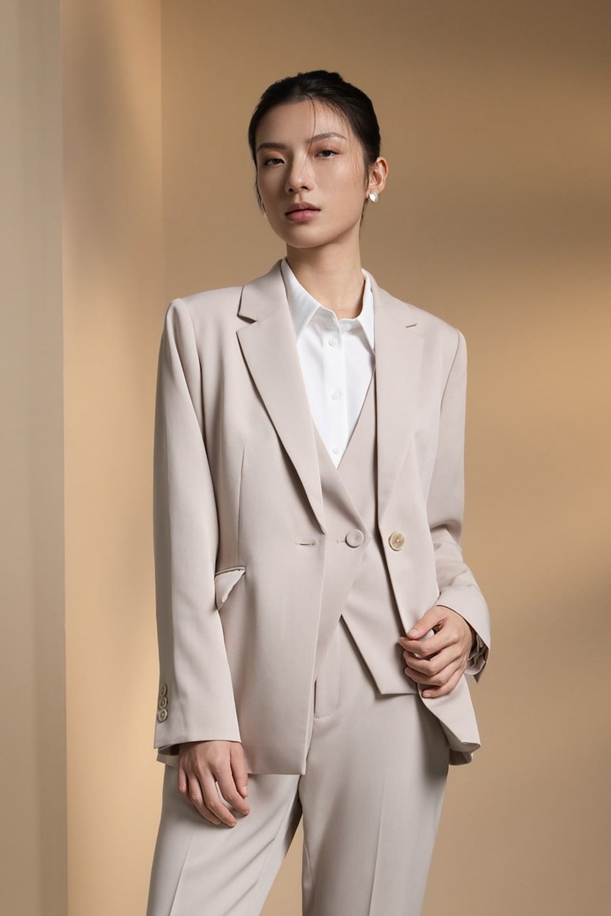 Poly Ottoman Comfort Fit Suit Blazer with Detachable Inner Placket