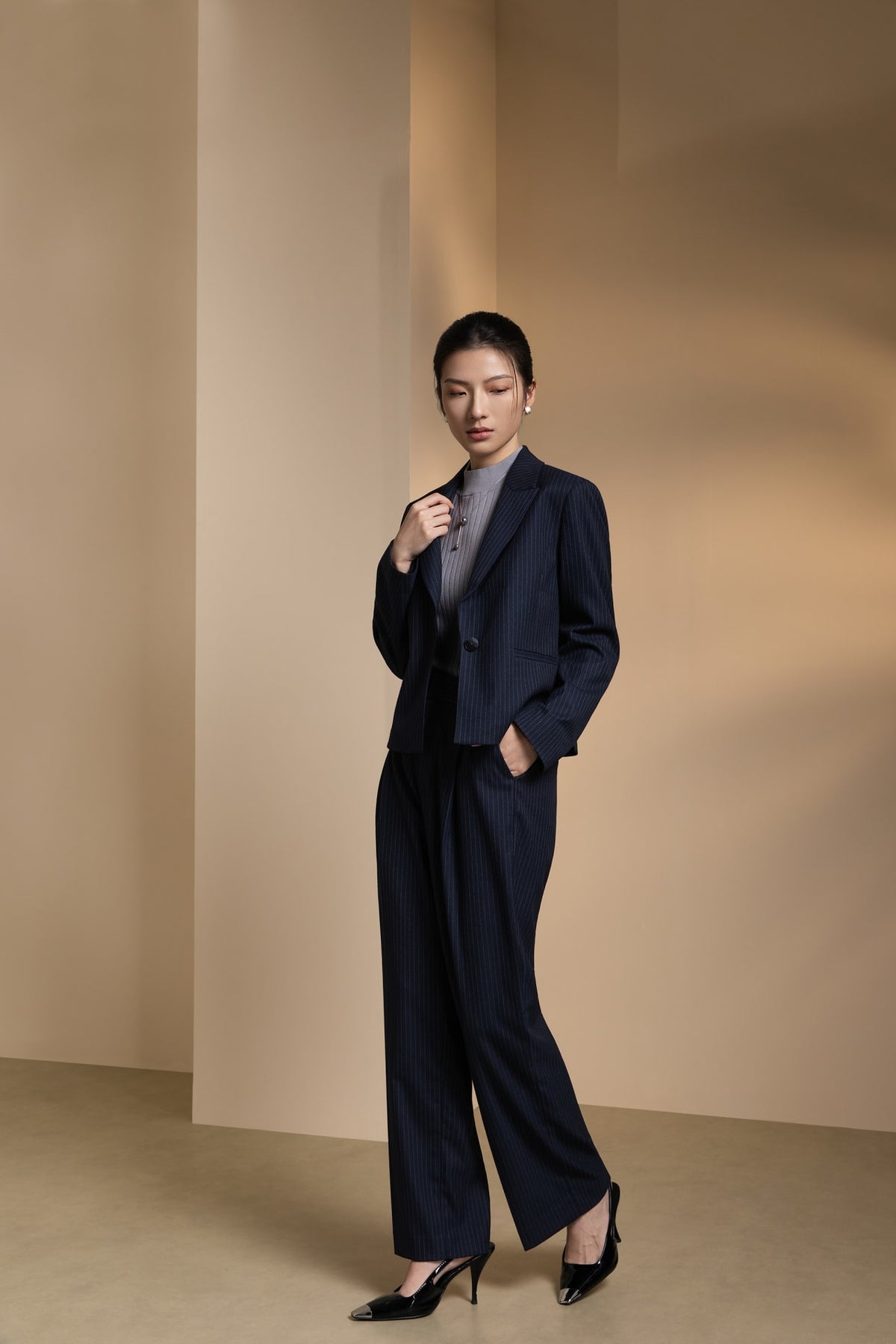 Poly Rayon Stripe Relax Fit Suit Blazer