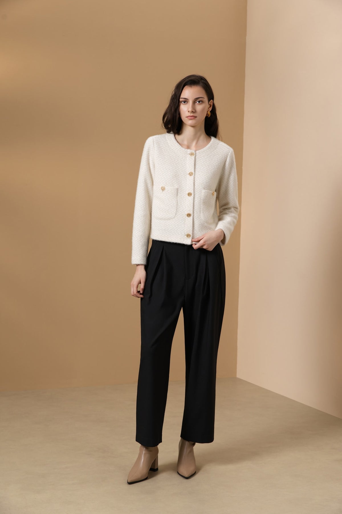 Poly Nylon Sweater Knit Relax Fit Round Neck Top