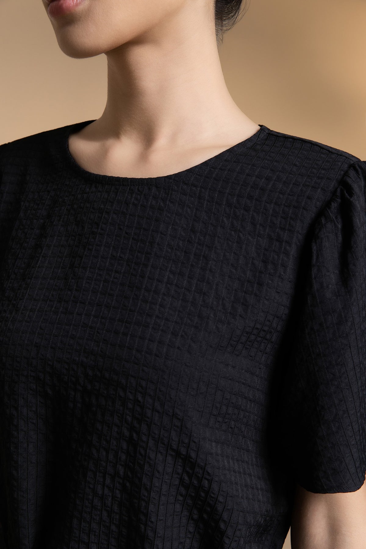 Poly Blend Seersucker Check Relax Fit Round Neck Short Sleeve Blouse with Self-Fabric Thin Belt