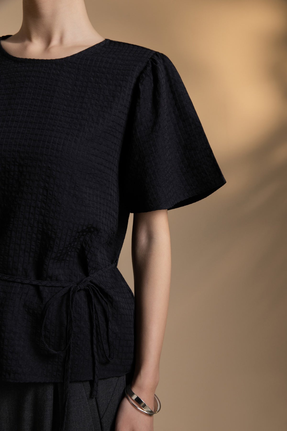 Poly Blend Seersucker Check Relax Fit Round Neck Short Sleeve Blouse with Self-Fabric Thin Belt