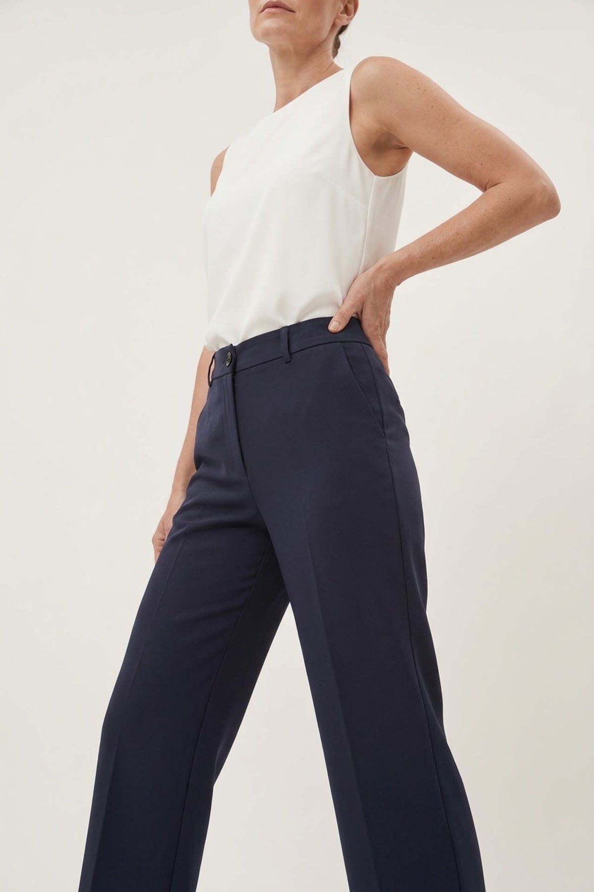 G2000 - Pants - Multi-Way Stretch Nylon Plain Weave Cigarette Casual Pants