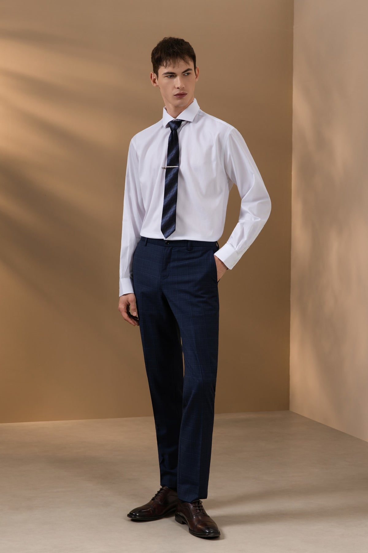 G2000 - Shirts - Non-Iron Temperature Regulating Texture Smart Fit Long Sleeve Shirt