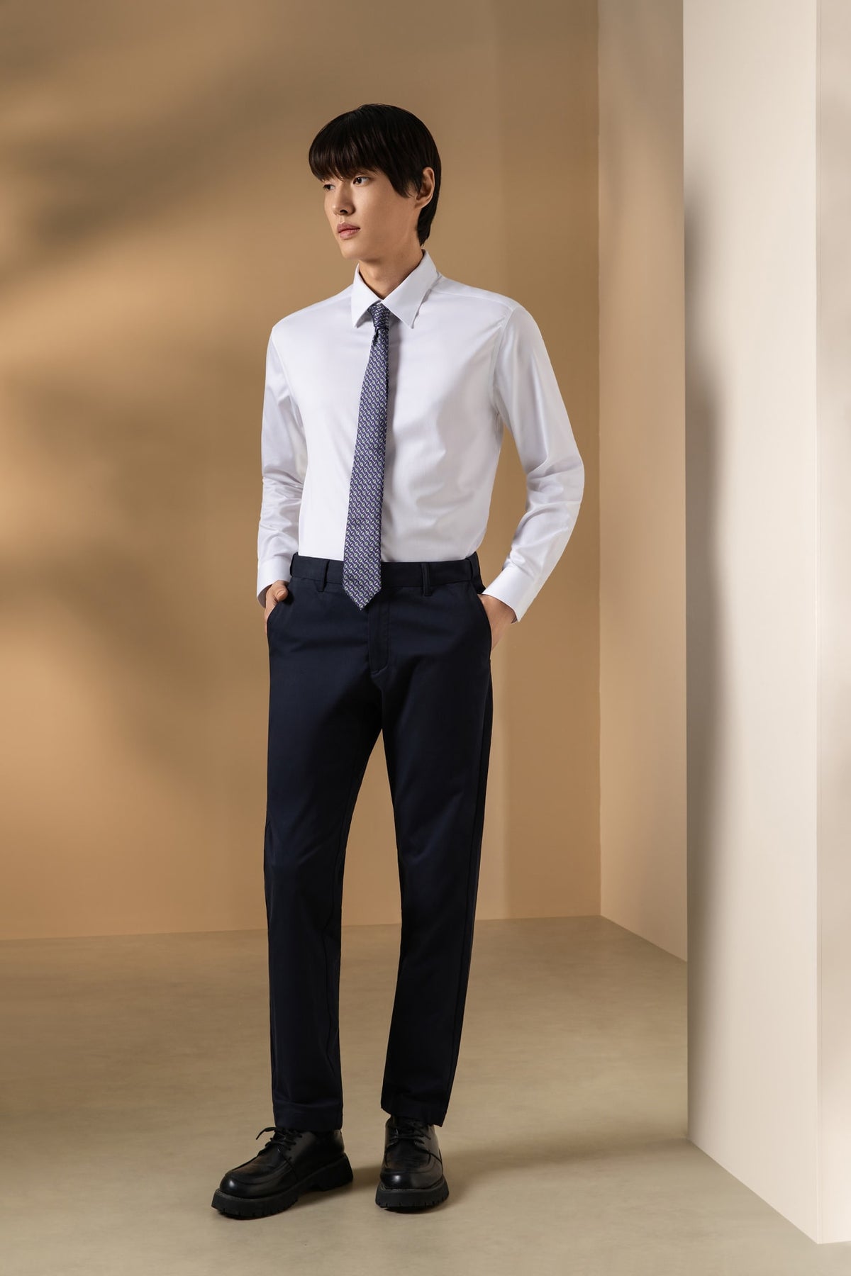 Non-Iron Temperature Regulating Fine Twill Smart Fit Long Sleeve Shirt