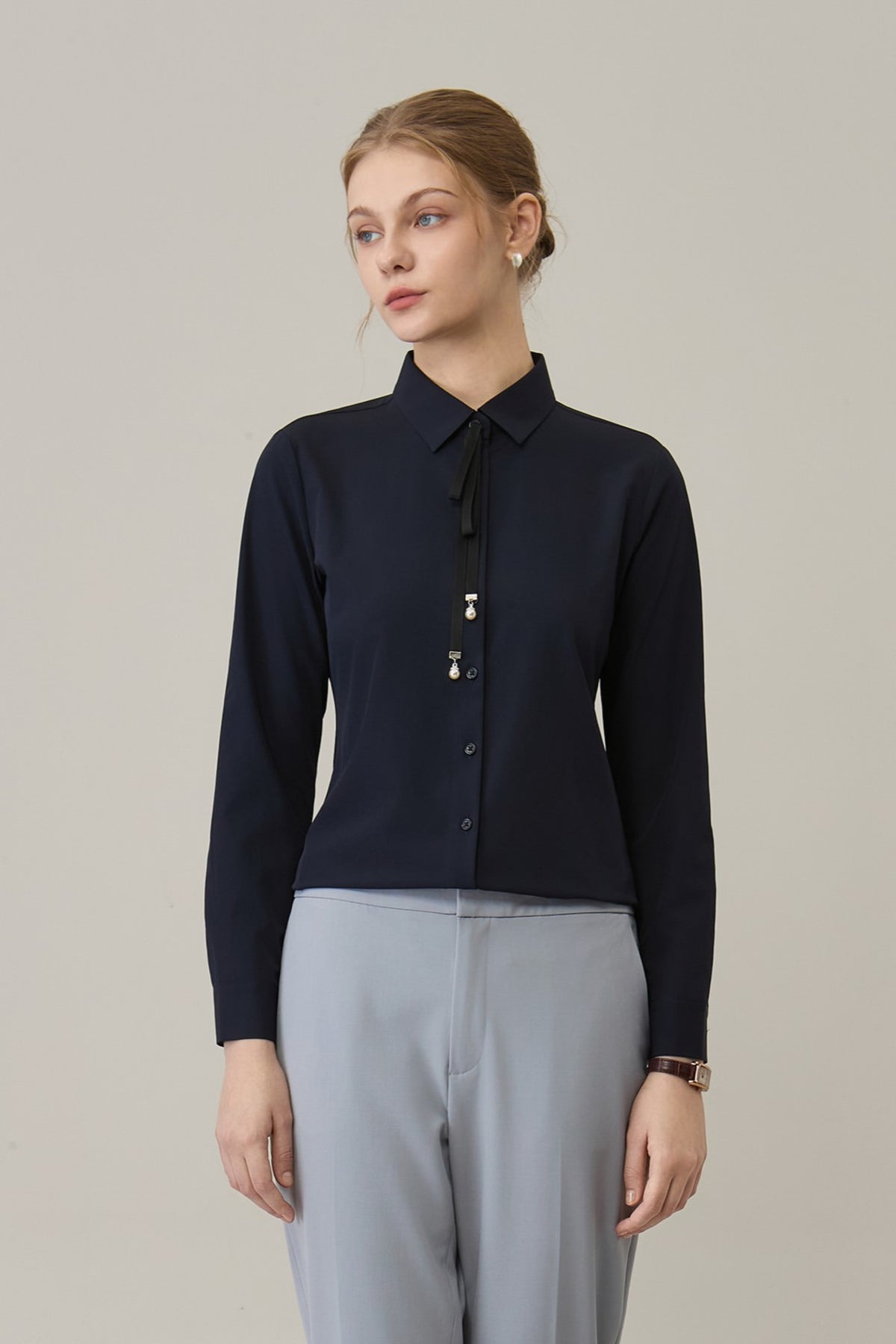 Non-Iron Dry Stretch Poplin Slim Fit Long Sleeve Shirt with Detachable Bow Tie