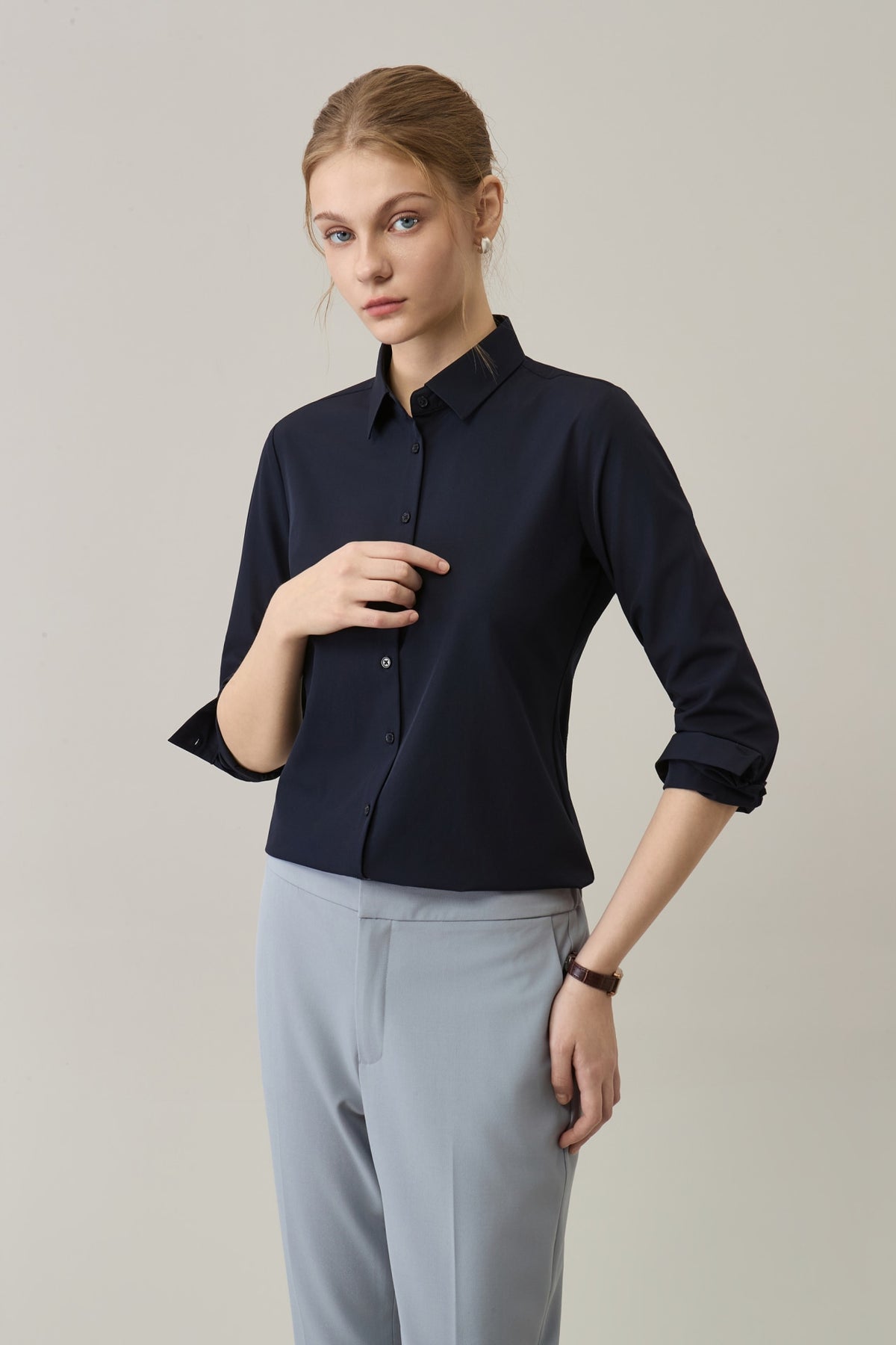 Non-Iron Dry Stretch Poplin Slim Fit Long Sleeve Shirt with Detachable Bow Tie