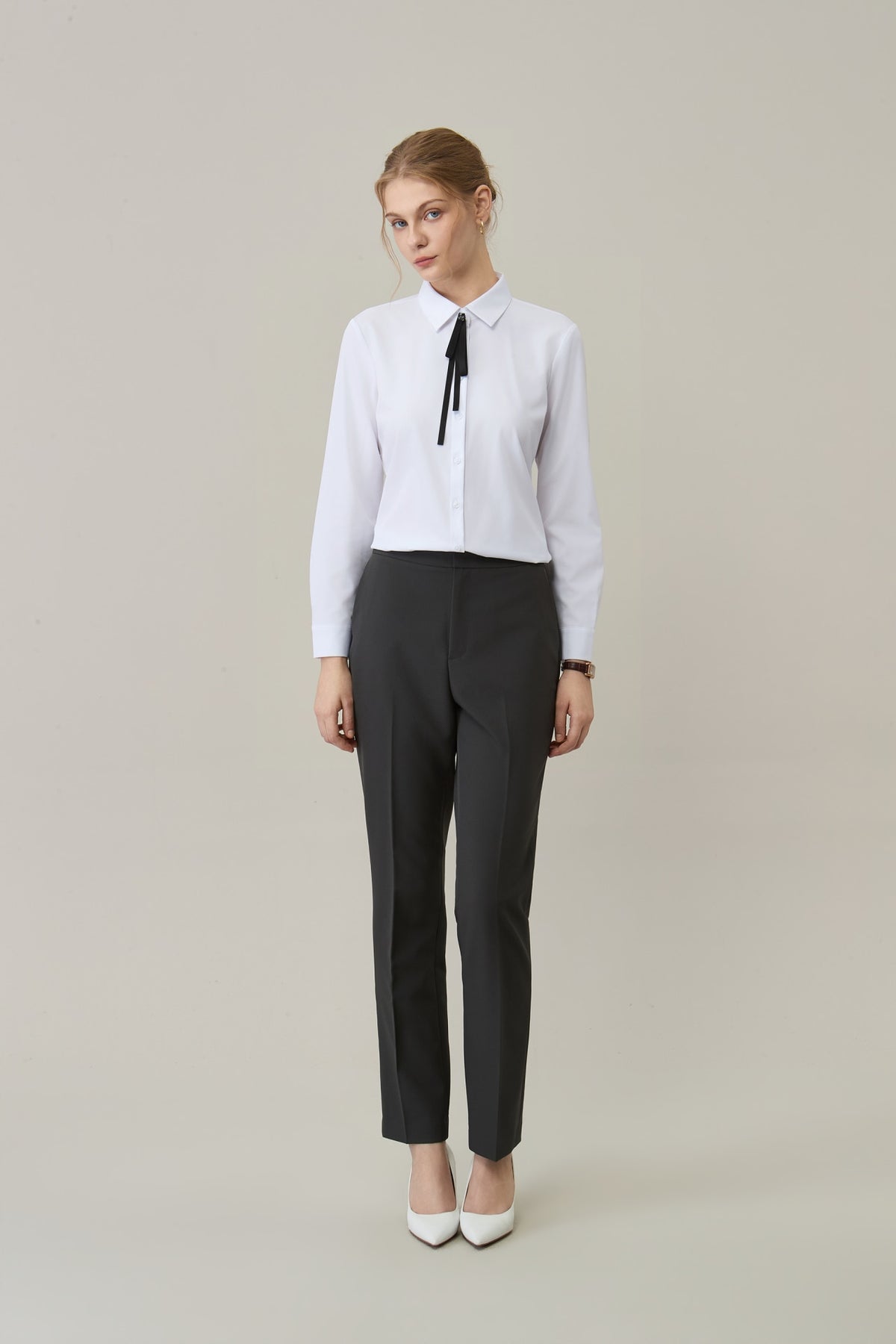 Non-Iron Dry Stretch Poplin Comfort Fit Long Sleeve Shirt with Detachable Bow Tie